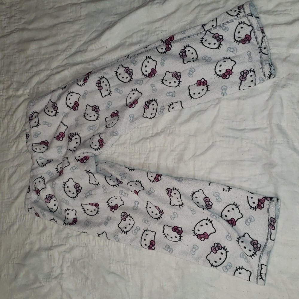 Hello kitty pajama pants free when bundled